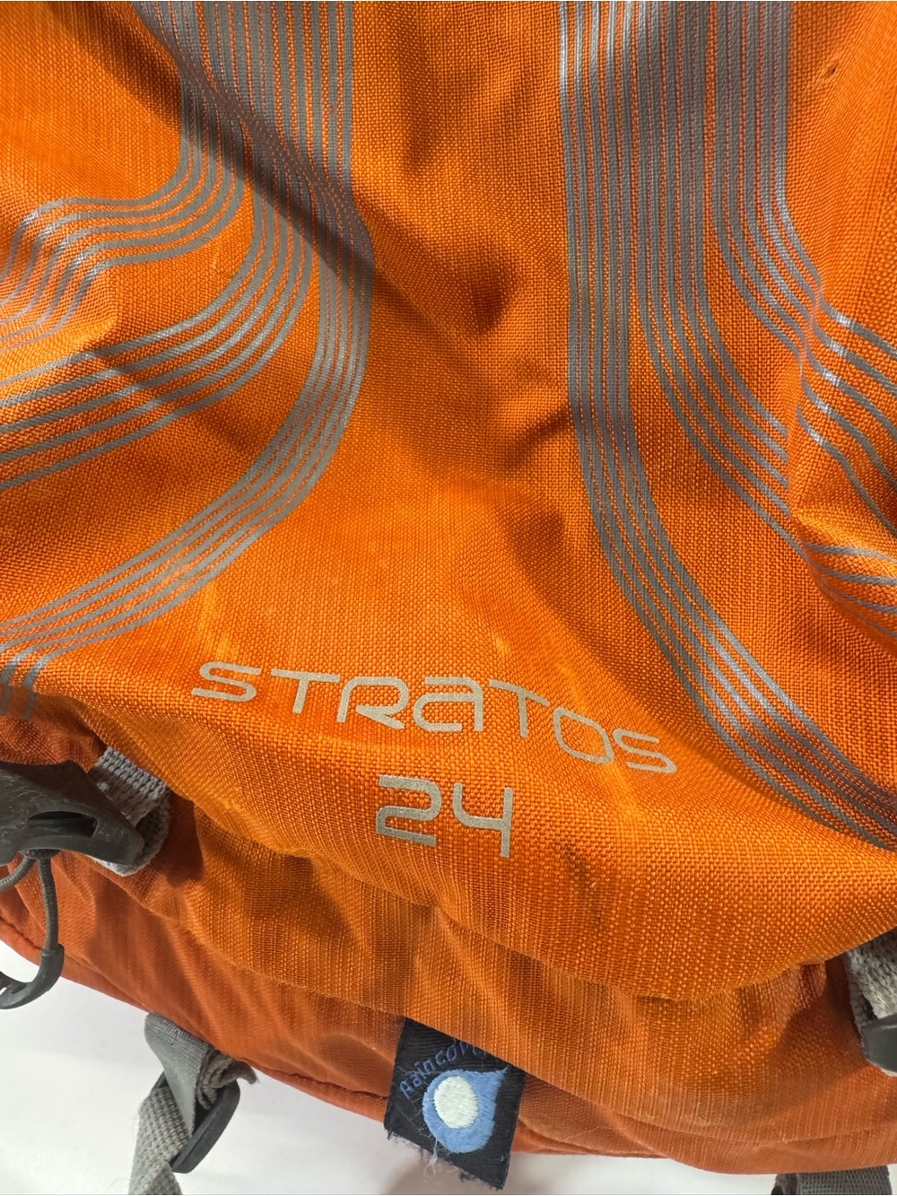 OSPREY stratos 24 hydration Orange Daypack Backpack rain fly - Picture 2 of 10